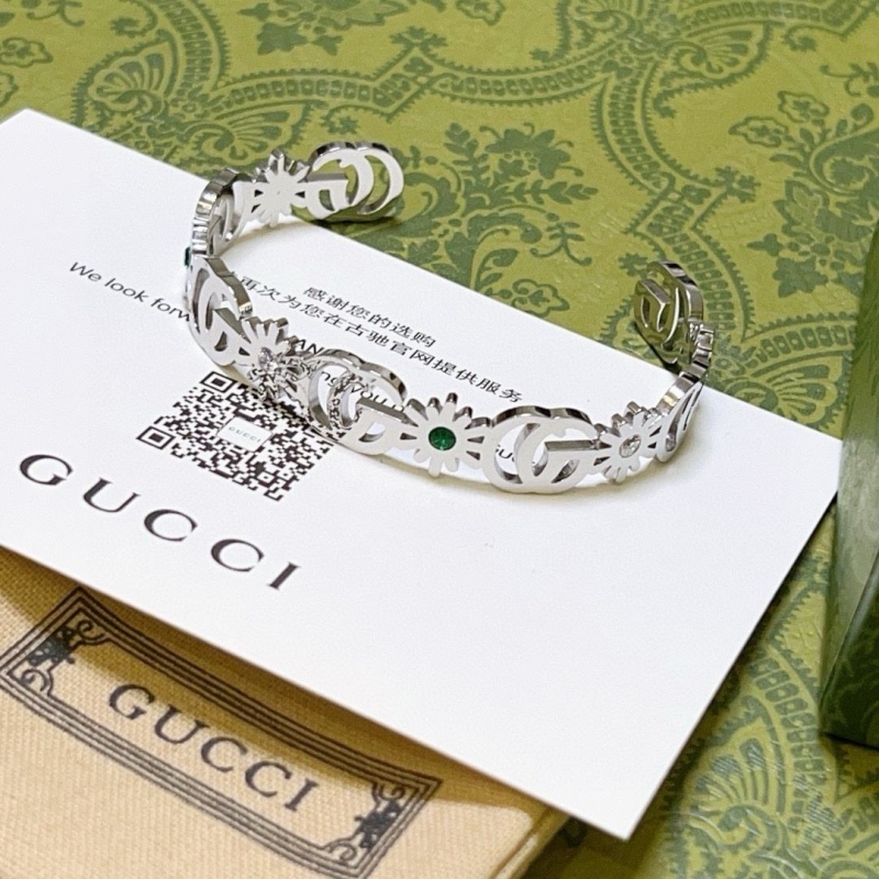 Gvc*1 bracelets